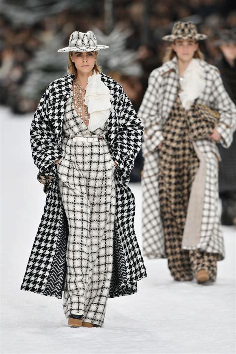 chanel paris fashion weel 19|Chanel fashion show.